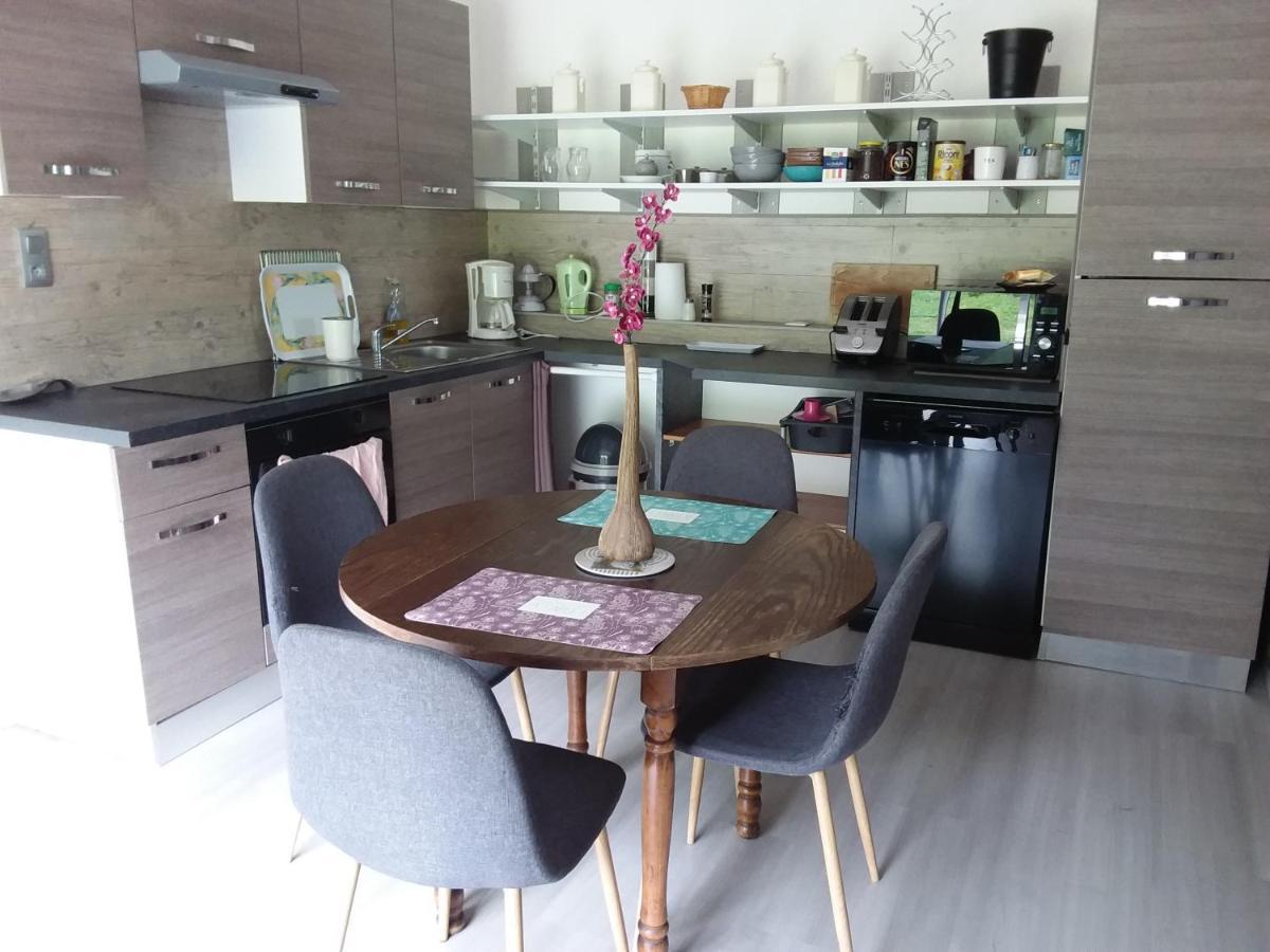 Gite De La Maison Bleue Villa Mirandol-Bourgnounac Kültér fotó