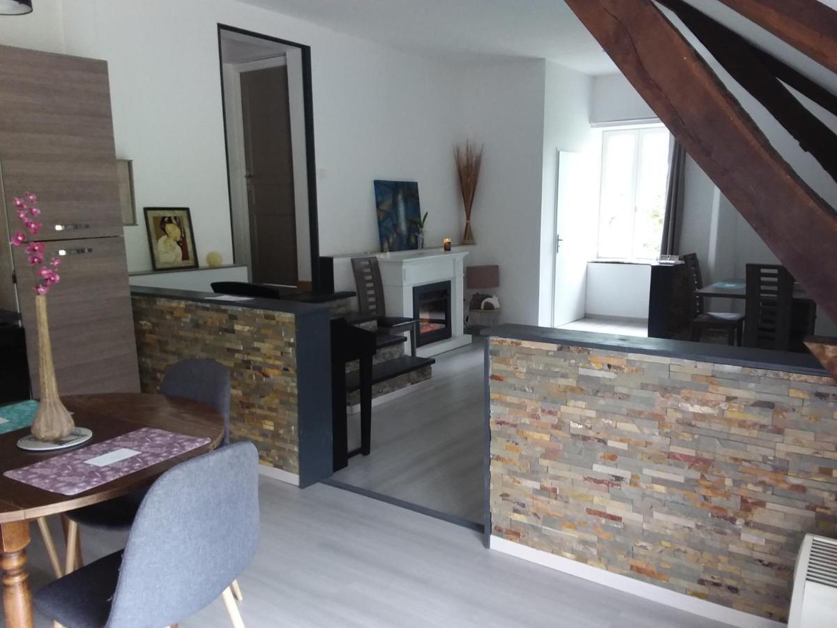Gite De La Maison Bleue Villa Mirandol-Bourgnounac Kültér fotó